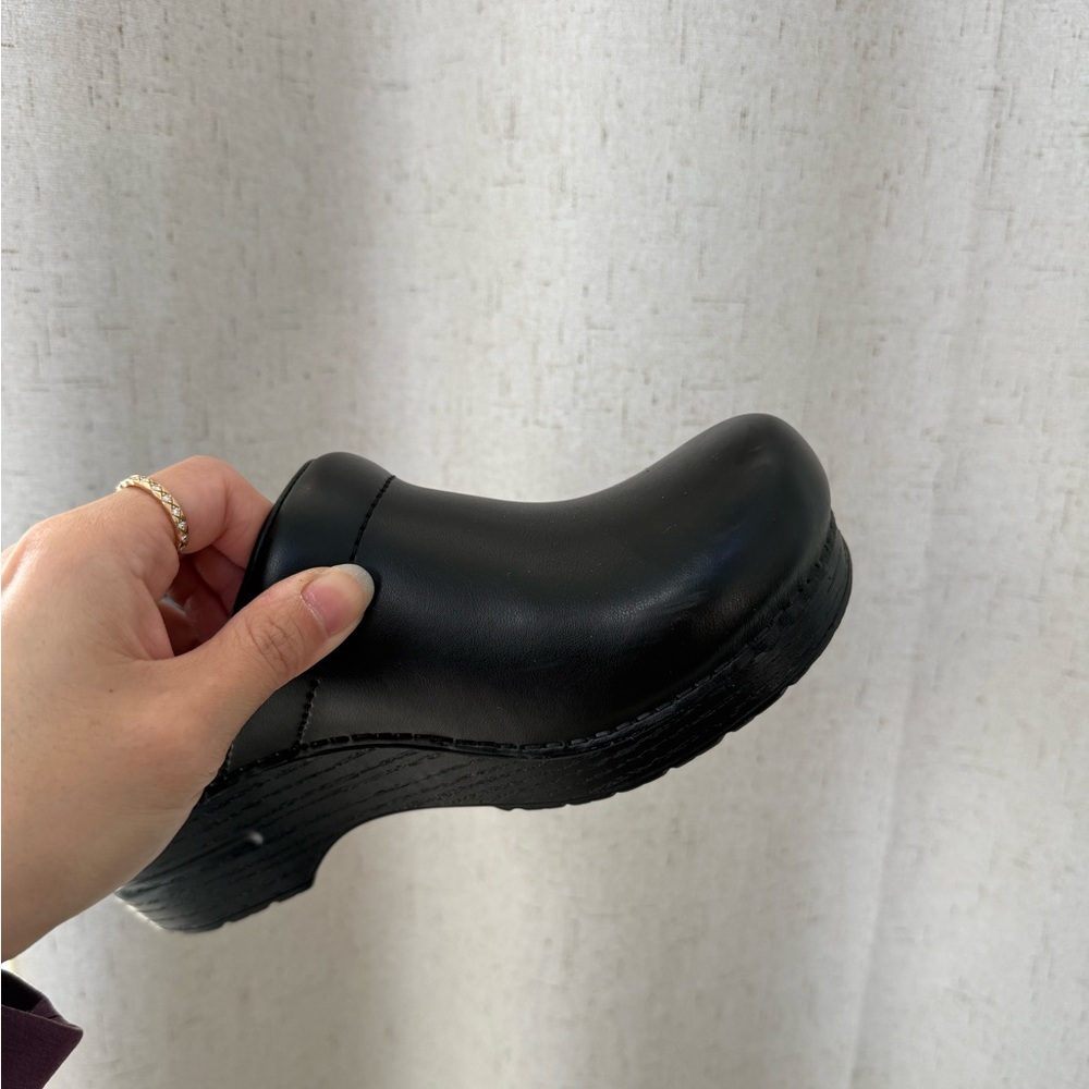 Dansko | Black Women's Clogs - Picture 6 of 6